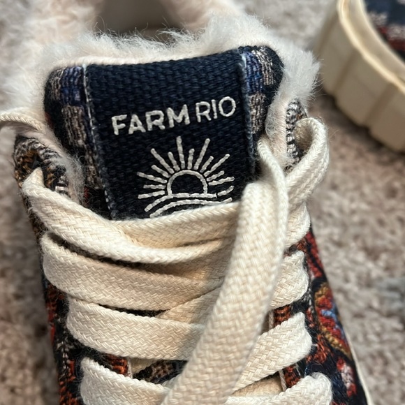 NWT FARM Rio Blue Anika Tapestry Platform Sneakers - Size 5 - Picture 7 of 14